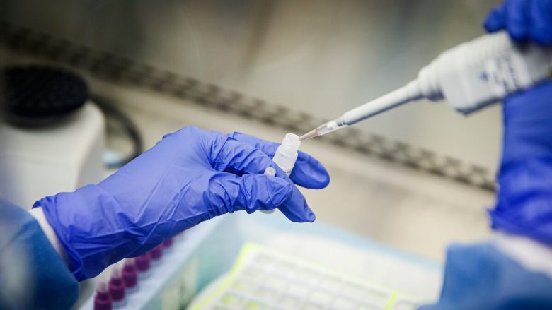Testime për vaksinën kundër coronavirusit edhe në Britani të Madhe, pritet të fillojnë muajin e ardhshëm