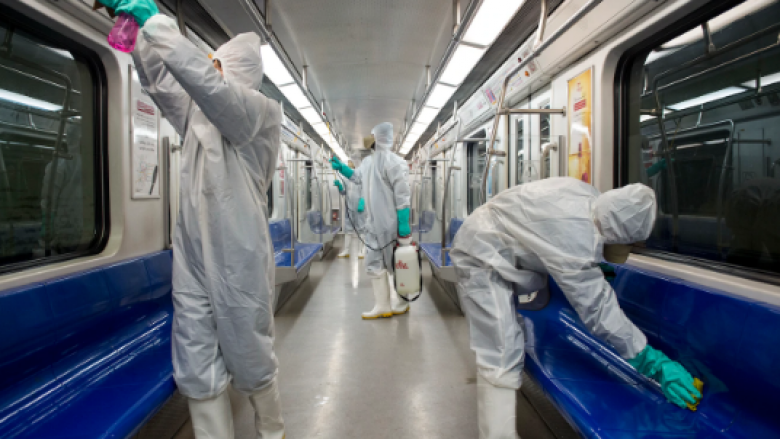Katër pacientë në çdo kabinë: Franca vë në qarkullim një tren special për bartjen e pacientëve me coronavirus