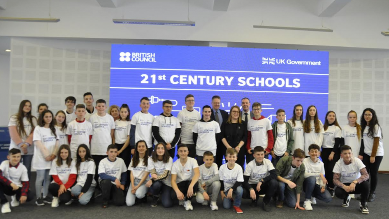 Mbahet gara “Sfida e Kodimit” – tri shkollat fituese do ta përfaqësojnë Kosovën në sfidën rajonale