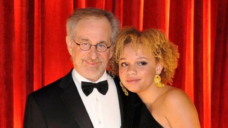Steven Spielberg dhe Mikaela (Foto: Getty Images/Guliver)