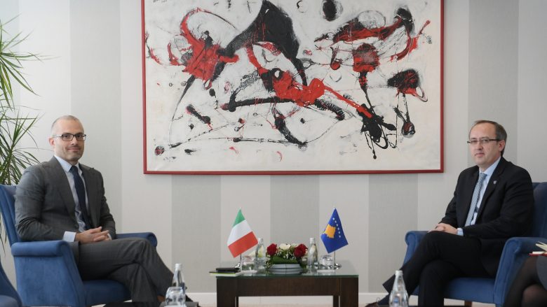 Hoti takon ambasadorin italian, zotohen për thellimin e bashkëpunimit mes dy shteteve