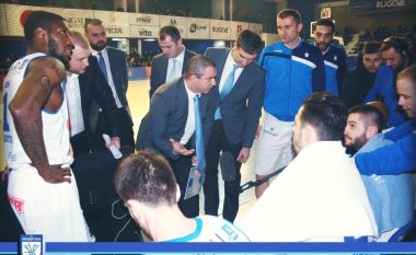 Zyrtare: Constantinides rikthehet si trajner te Prishtina