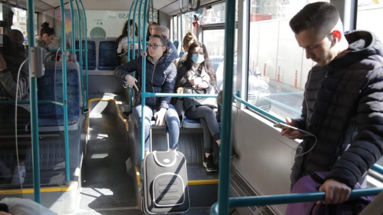 Pas Tiranës edhe Durrësi pezullon me afat të pacaktuar transportin publik