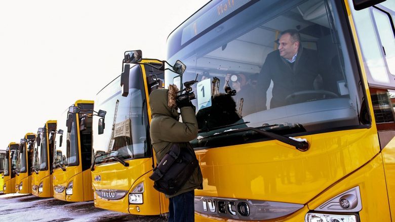 Ndërpritet transporti publik në krejt Kosovën, Shpend Ahmeti thotë se nuk janë konsultuar komunat