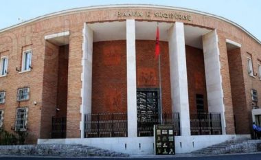 Bankat në Shqipëri ngrijnë pagesat e kësteve të kredisë për 3 muaj