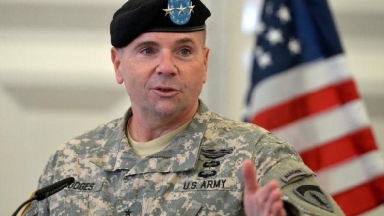 Ish-komandanti i forcave amerikane për Evropë, Hodges kundërshton idenë për tërheqjen e trupave nga Kosova