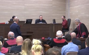 Përballja e Ramush Haradinajt me pyetjet e avokatit në Gjykatë, për rastin “Veteranët”