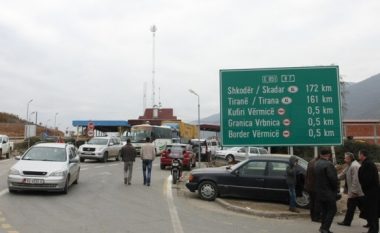 Shqipëria ndalon hyrjen e veturave nga Kosova, lejohen autoambulancat, automjetet qeveritare dhe komerciale