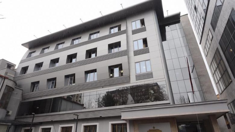 Ministria e Shëndetësisë në Shqipëri përmirëson njoftimin: 61-vjeçari pësoi vdekje klinike