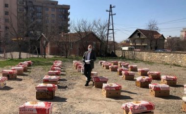 ‘Jetimat e Ballkanit’ ndihmojnë 50 familje në Klinë me gjëra ushqimore dhe higjienike