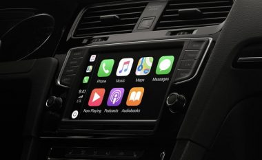 Studim: Apple CarPlay, Android Auto shpërqëndrojnë vozitësit më shumë se alkooli apo kanabisi