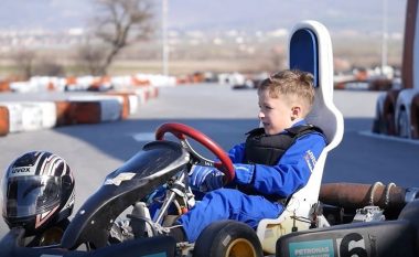 Omer Krasniqi nga Peja, 7 vjeçari që vozit në sportin ekstrem të kartingut