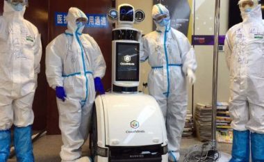 Spitalet në Kinë po përdorin robotët: Matin temperaturën, pastrojnë dhe shpërndajnë ushqim dhe ilaçe për pacientët me coronavirus