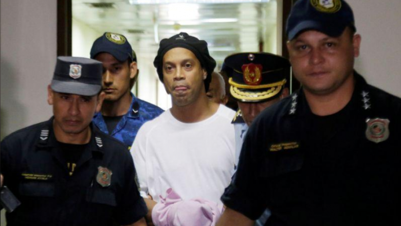 Jo vetëm për pasaportën false – Ronaldinho akuzohet edhe për disa krime tjera të paspecifikuara