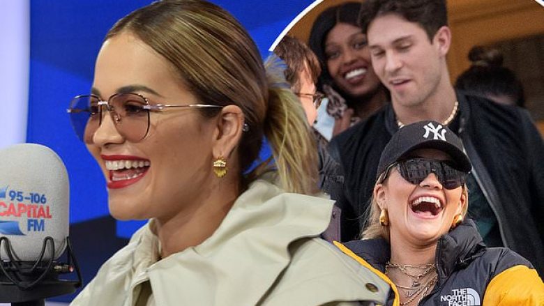 Edhe Rita Ora e mohon lidhjen me Joey Essex, me të cilin u fotografua duke dalë nga apartamenti i saj