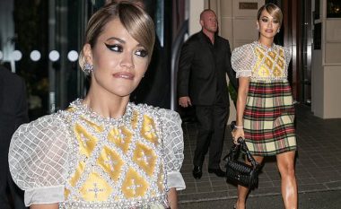 Rita Ora si një princeshë e vërtetë, duket tërheqëse me veshje të stilit të viteve 90′ në Paris