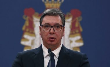 "Nuk ndjehet mirë": Vuçiq do t'iu drejtohet serbëve në 48 orët e ardhshme