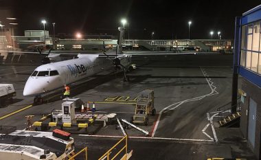 Linja ajrore Flybe “shuhet” brenda natës – kaos tek pasagjerët, pasi fluturimet anulohen në momentin e fundit