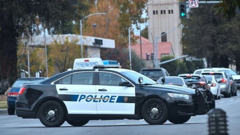 Të shtëna armësh në Kaliforni, plagosen gjashtë persona gjatë një ahengu në kohen kur ndalohen tubimet