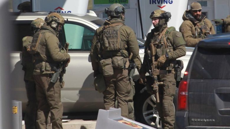 Detaje të sulmit të përgjakshëm në Kanada, sulmuesi vret 16 persona – humb jetën edhe një police