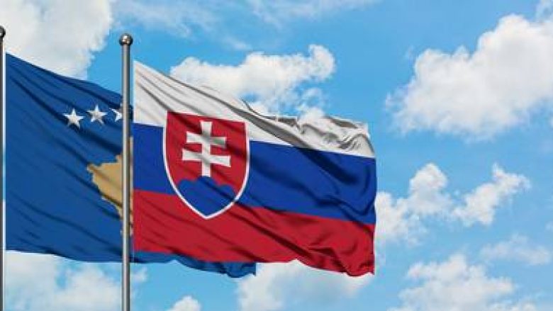 Sllovakia i ofron Kosovës një projekt kundër përhapjes së COVID-19