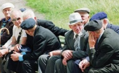 Rreth 100,000 pensionistë në Maqedoni jetojnë me pensione të ulëta