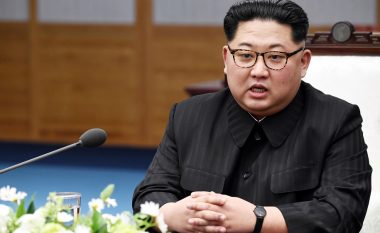 Imazhet satelitore kapin anijet luksoze të Kim Jon-Un, dyshohet se mund të jetë në vilën e tij