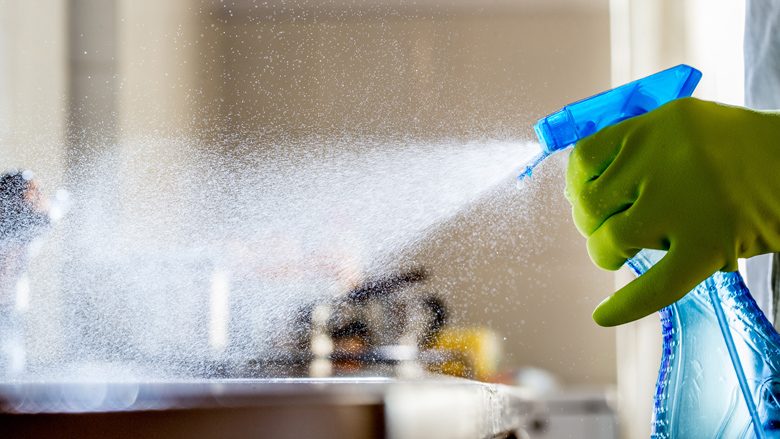 Si ta pastroni tualetin për t’u mbrojtur nga coronavirusi
