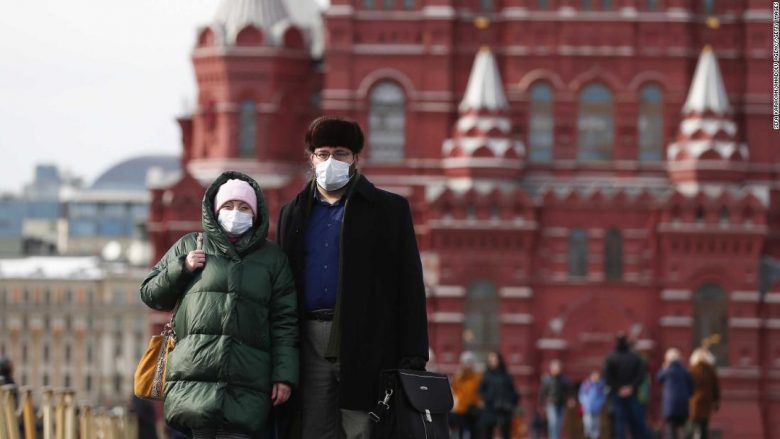Rusia raporton brenda një dite 1,700 raste nga coronavirusi