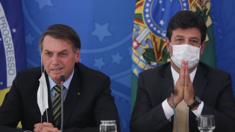 Pas qëndrimeve të kundërta rreth coronavirusit – presidenti brazilian shkarkon ministrin e Shëndetësisë