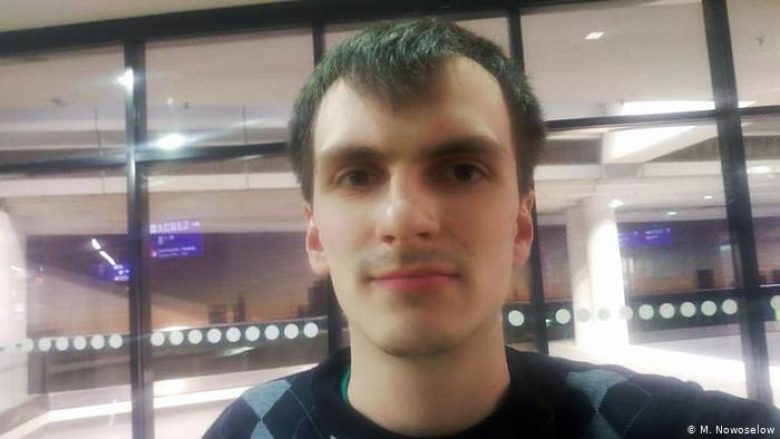 Si jetohet në një terminal: Rrëfimi i studentit rus të ngujuar në aeroportin e Frankfurtit, shkaku i coronavirusit