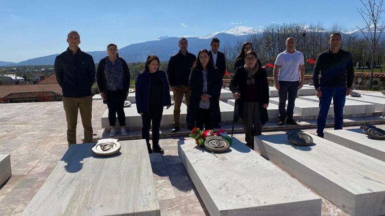 ​Haradinaj përkujton betejën e Maznikut, ku ra heroikisht edhe vëllai i tij Shkëlzeni