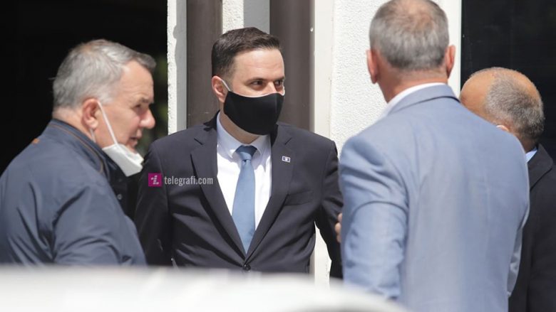 Vazhdon mbledhja e kryesisë së LDK-së, në pritje të vendimit për kandidatin për kryeministër