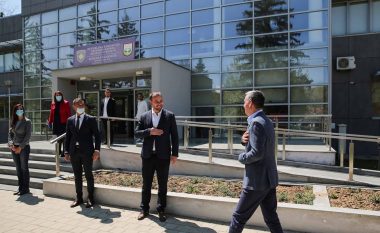 Veseli viziton Kamenicën: Kuvendi duhet ta miratojë pakon e rimëkëmbjes ekonomike