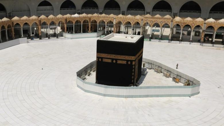Arabia Saudite i ka hequr pjesërisht masat e bllokimit, Meka vazhdon të mbetet e mbyllur