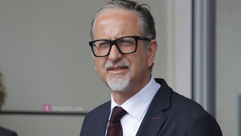 Analistët komentojnë kandidaturën e Arben Vitisë për kryetar të Prishtinës