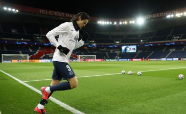 Me gjithë spekulimet, Cavani mund të mbetet te PSG