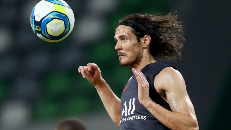 Cavani i është ofruar Interit