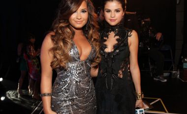 Demi Lovato thotë se nuk ka më shoqëri mes saj dhe Selena Gomez