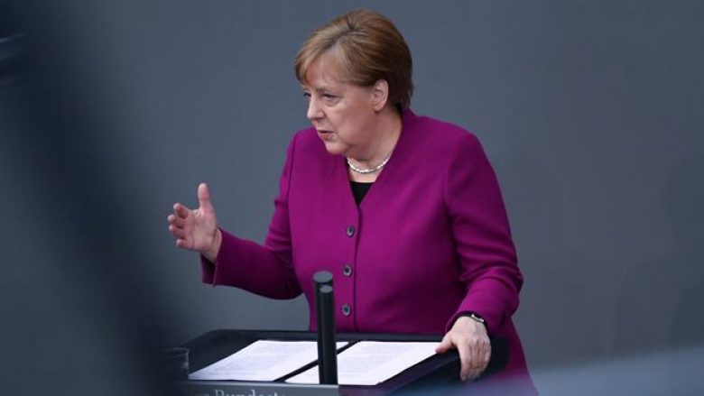 Merkel për rrezikun nga coronavirusi: Po lëvizim mbi një shtresë shumë të hollë akulli