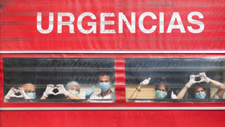 Numri i vdekjeve të përditshme nga coronavirusi në Francë, Itali dhe Spanjë është në rënie