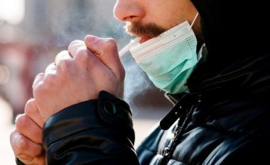 Coronavirusi dhe pirja e duhanit: Çfarë thotë Organizata Botërore e Shëndetit?