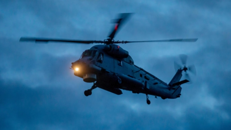Helikopteri i NATO-s zhduket në Detin Jon