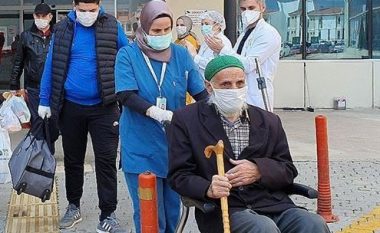 Shërohet nga coronavirusi një tjetër turk 93-vjeçar