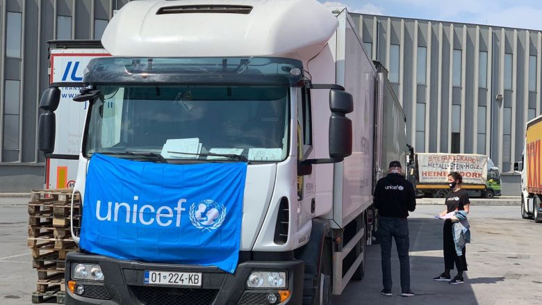 UNICEF sërish mbështet Kosovën në luftën kundër COVID-19, sjell edhe 1.5 ton pajisje tjera mbrojtëse