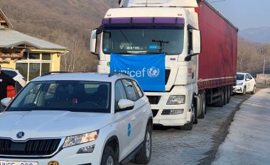 UNICEF-i në Kosovë ndihmon MSH-në me 3.6 tonë pajisje mbrojtëse për punëtorët shëndetësorë