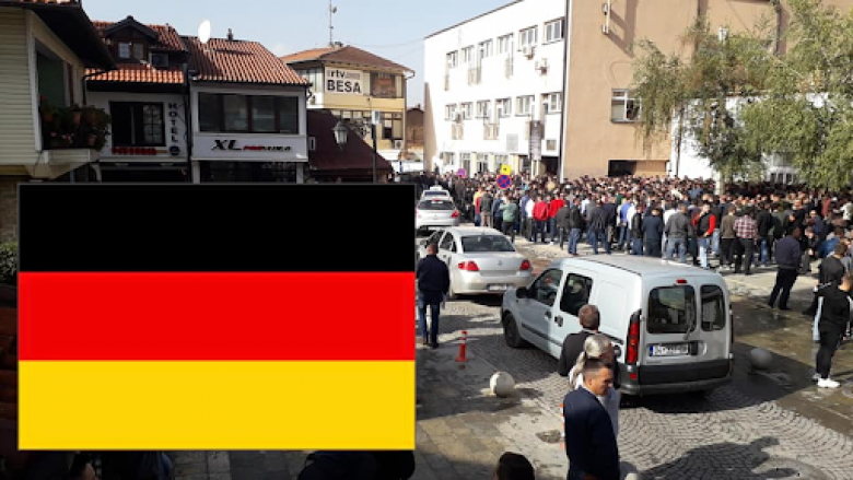 Ministria e Jashtme gjermane pranon se ka pritje të gjata për vizë në Prishtinë