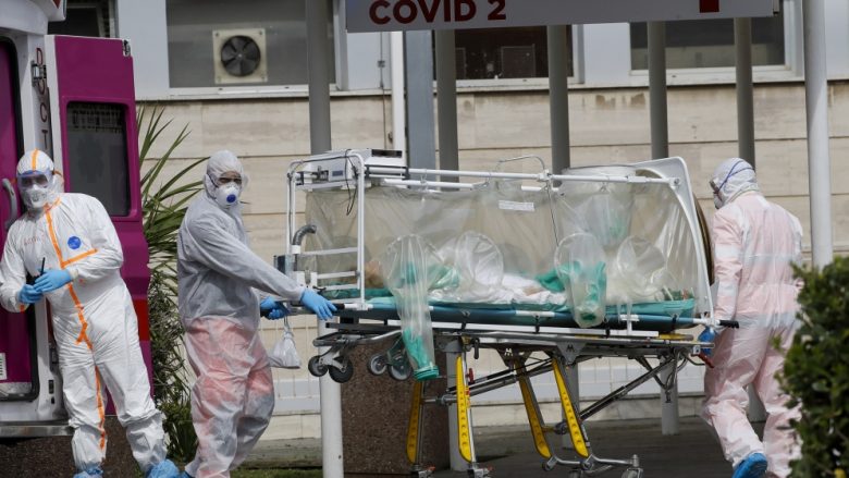 Itali, 525 njerëz vdiqën brenda 24 orëve dhe 4,316 raste të reja me Covid-19