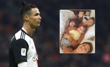 Ronaldo publikon fotografi nga shtrati me gruan dhe fëmijët: Mënyra më e mirë për të nisur ditën