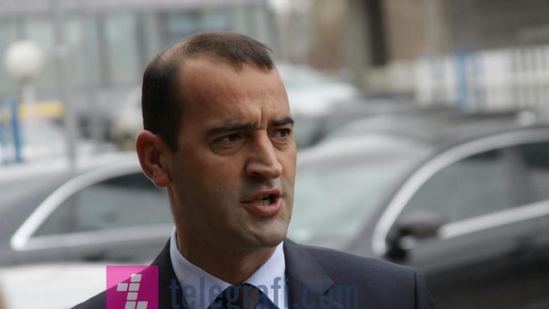 Haradinaj: Nuk besoj se Pacolli ka dashur të ofendojë nënën time e cila është shëruar në Shqipëri